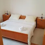 By The Sea Posedarje, Novigrad - 12402 Apartman Posedarje